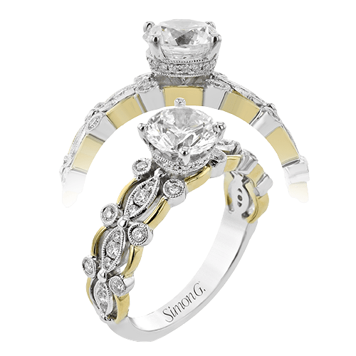 Engagement Ring in 18k Gold with Diamonds
