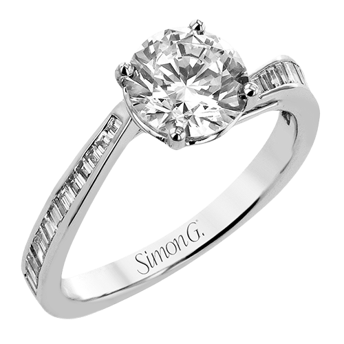 Engagement Ring in 18k Gold