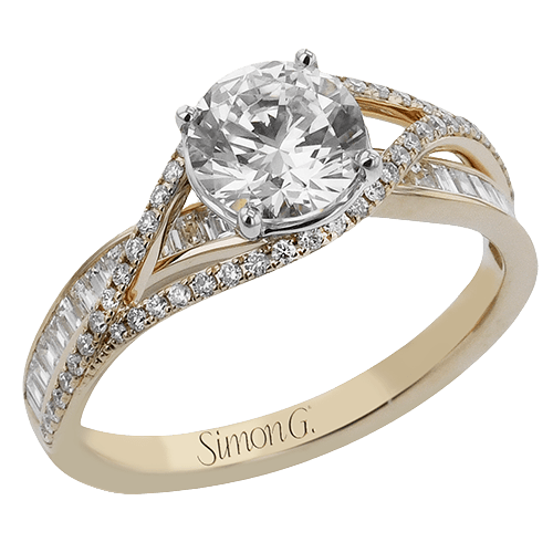 Engagement Ring in 18k Gold with Diamonds