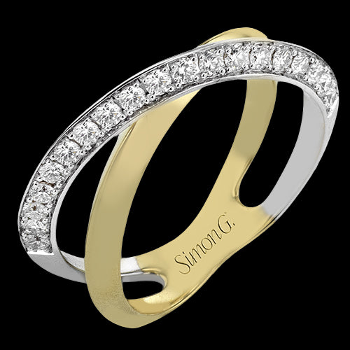 Right Hand Ring in 18k Gold with Diamonds