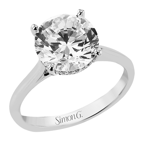 Engagement Ring in 18k Gold with Diamonds