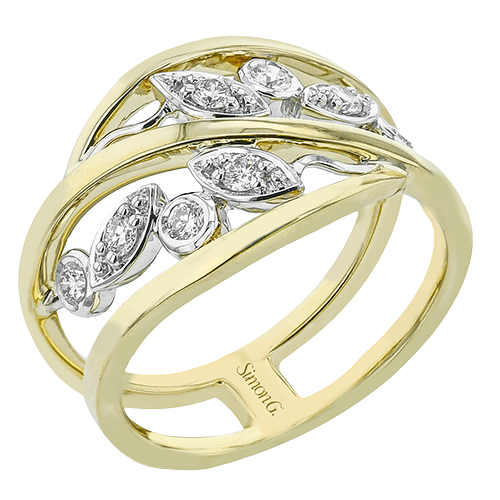 Right Hand Ring in 18k Gold with Diamonds