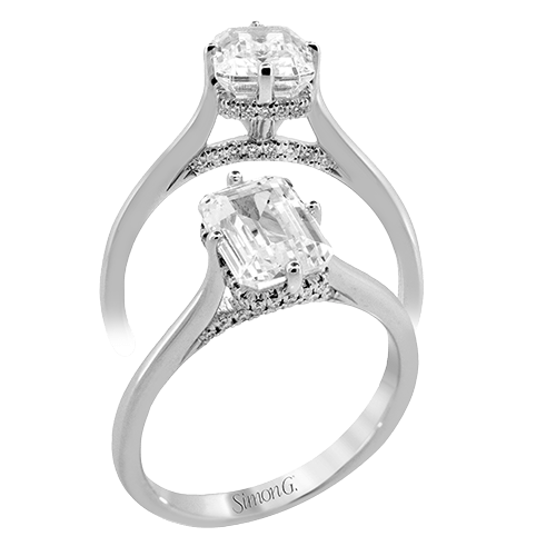 Engagement Ring in 18k Gold with Diamonds