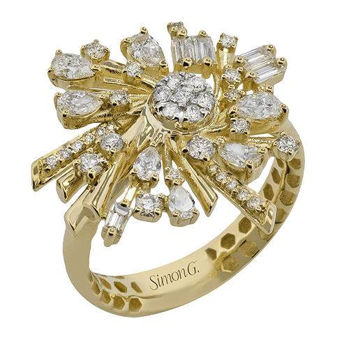 Right Hand Ring in 18k Gold with Diamonds