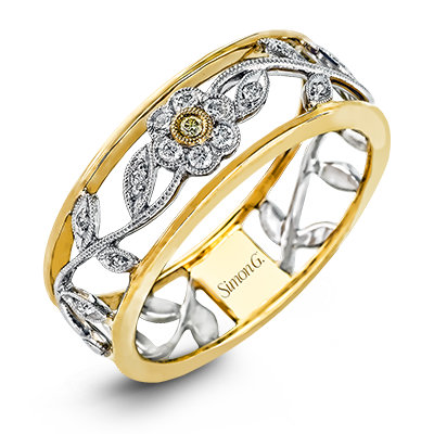 Right Hand Ring in 18k Gold with Diamonds