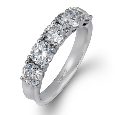 Anniversary Ring in Platinum with Diamonds