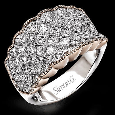 Right Hand Ring in 18k Gold