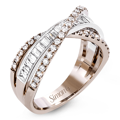 Right Hand Ring in 18k Gold with Diamonds