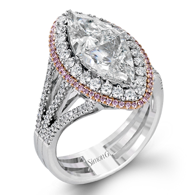 Engagement Ring in 18k Gold with Diamonds