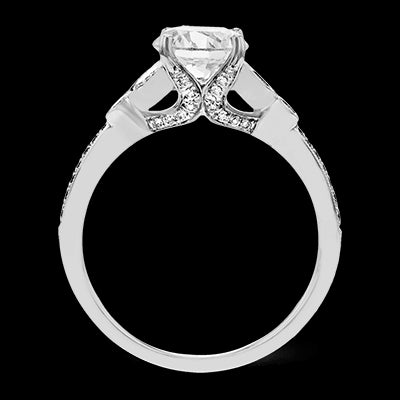 Engagement Ring in 18k Gold with Diamonds