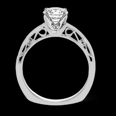Engagement Ring in 18k Gold