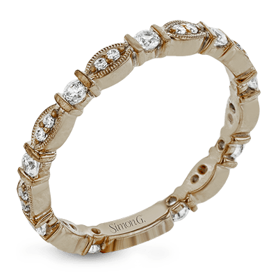 Right Hand Ring in 18k Gold with Diamonds