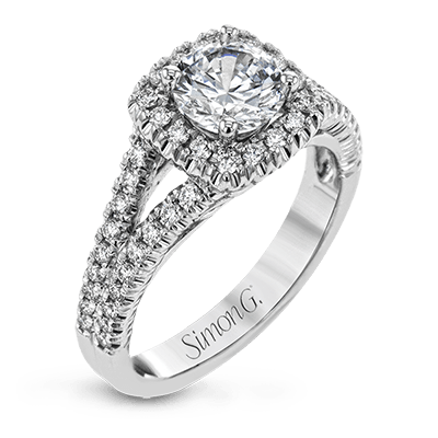 Engagement Ring in 18k Gold with Diamonds