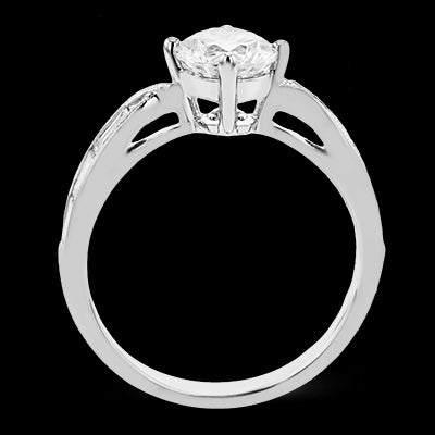 Engagement Ring in 18k Gold