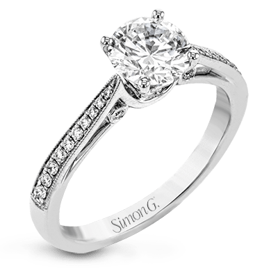 Engagement Ring in 18k Gold with Diamonds