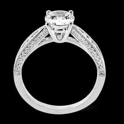 Engagement Ring in 18k Gold with Diamonds