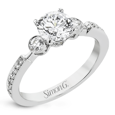 Engagement Ring in 18k Gold with Diamonds